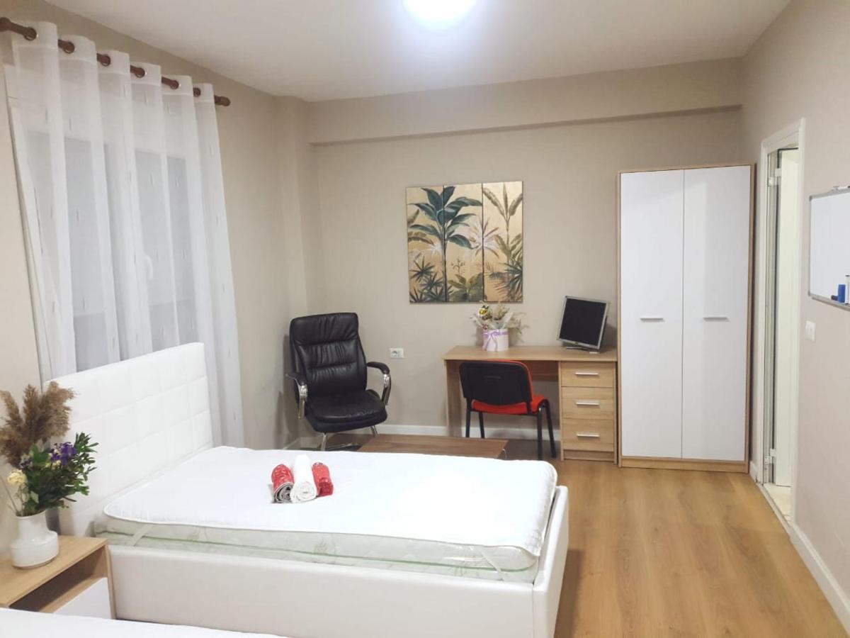 Lovely Apartment On Tirana City Center Τίρανα Εξωτερικό φωτογραφία