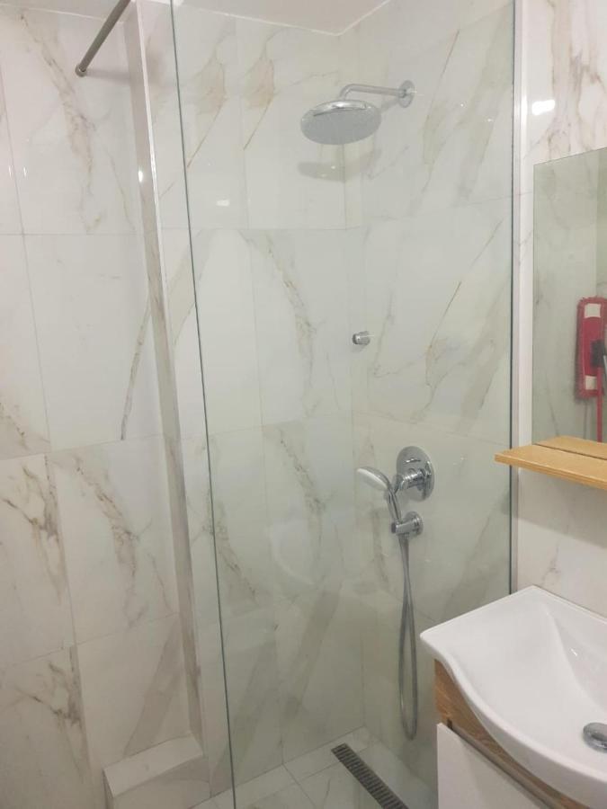 Lovely Apartment On Tirana City Center Τίρανα Εξωτερικό φωτογραφία