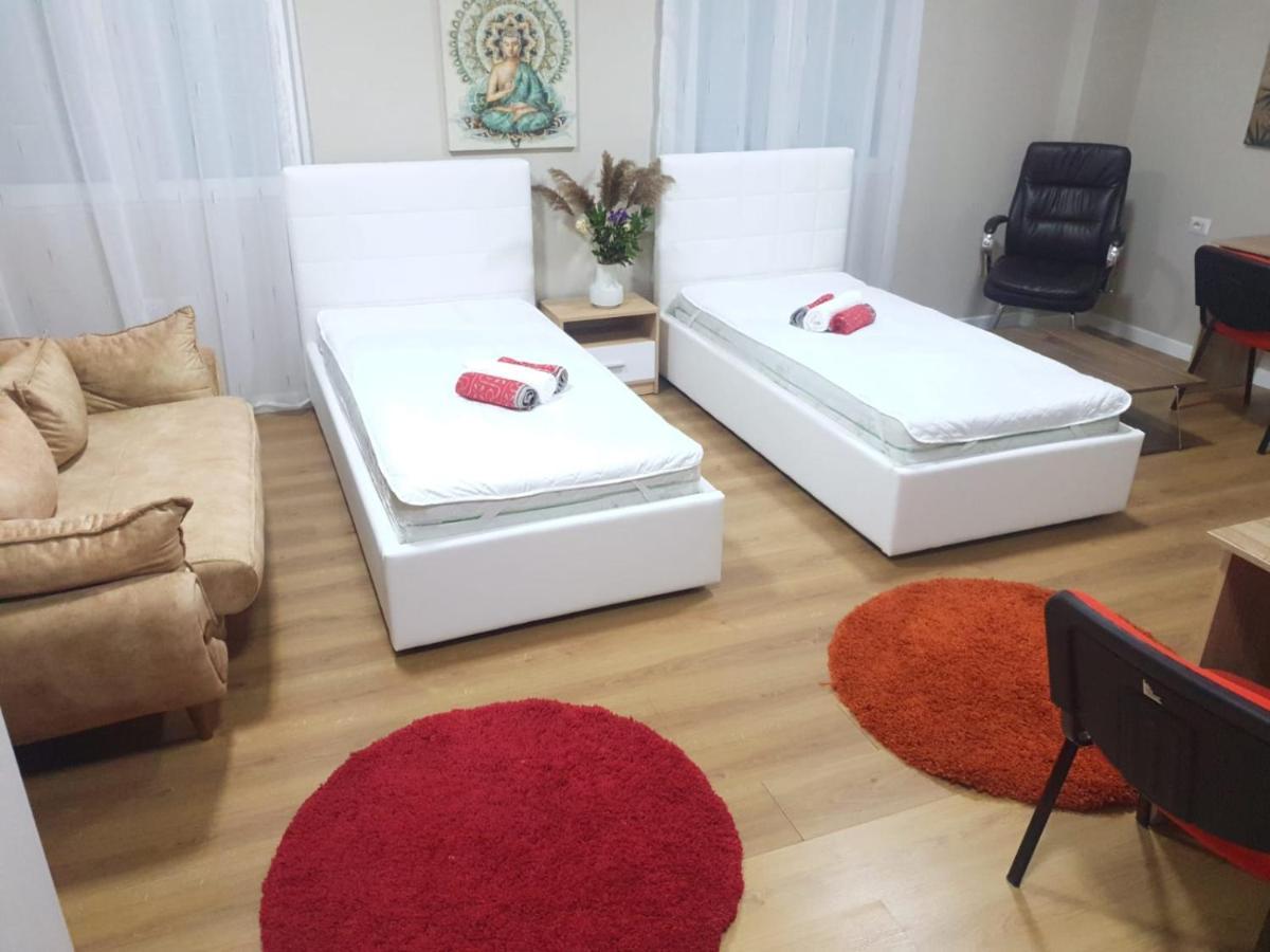 Lovely Apartment On Tirana City Center Τίρανα Εξωτερικό φωτογραφία